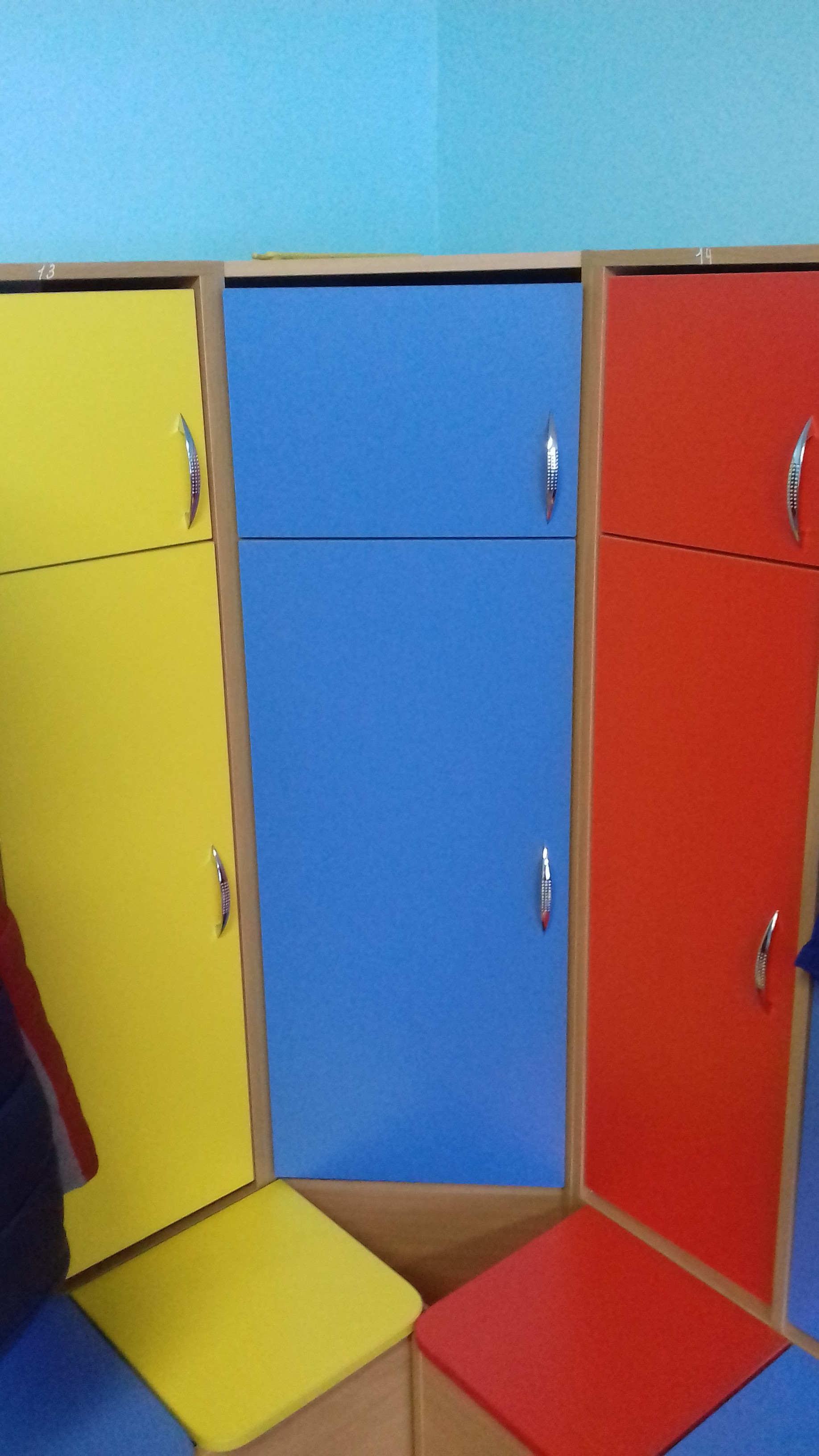Шкаф для одежды  детский 1-секционный угловой